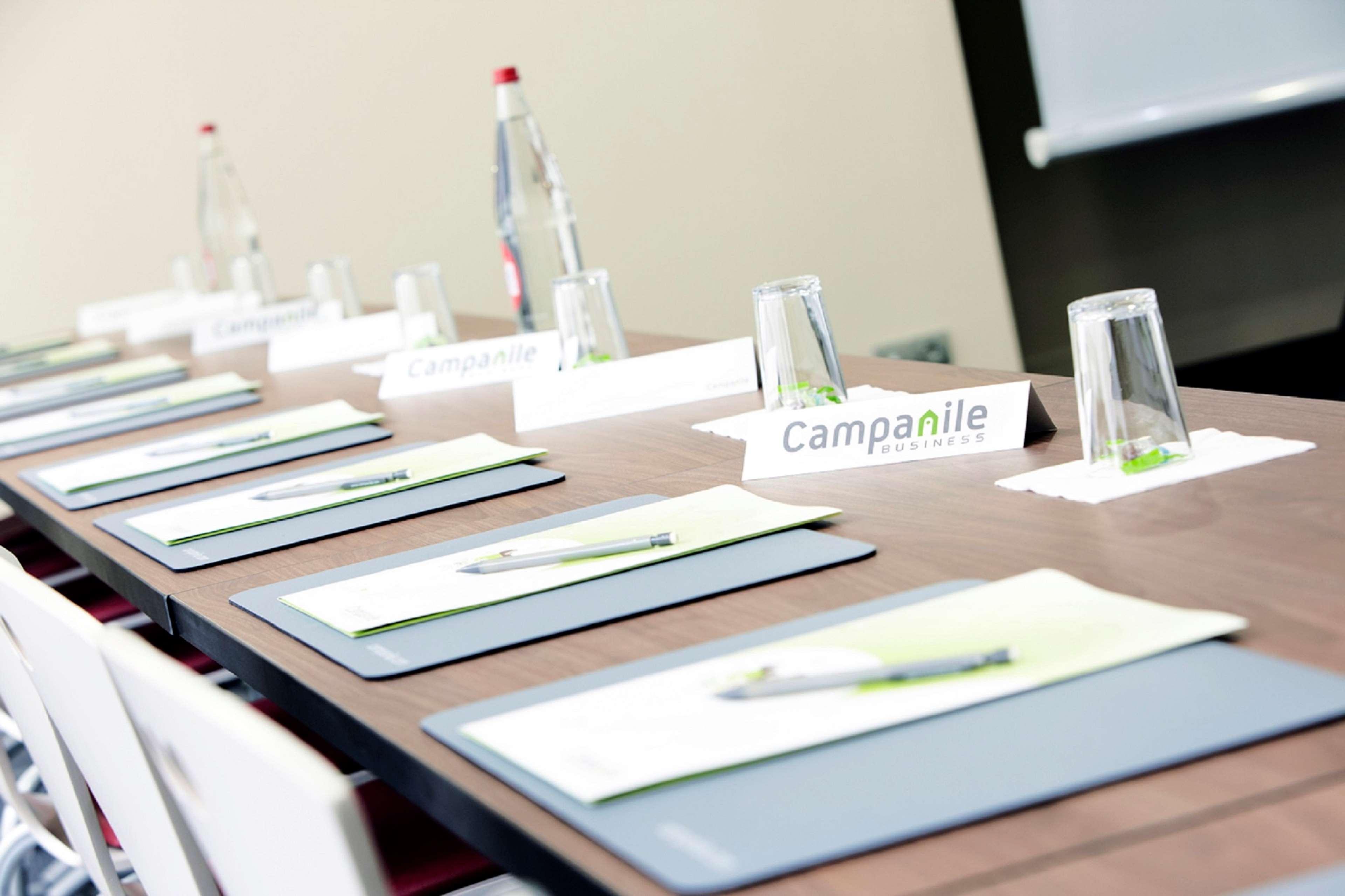 Campanile Versailles Buc Buc  Εξωτερικό φωτογραφία